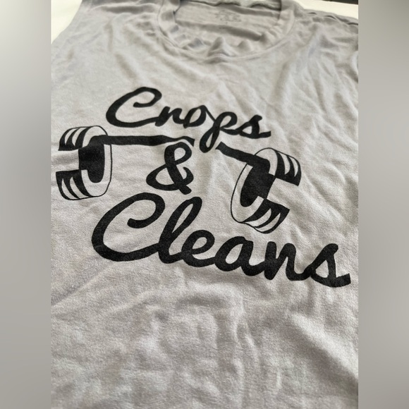 Grey Crops and Cleans muscle tank top - Picture 2 of 4